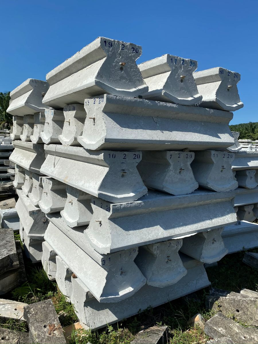 Precast facing panels cast in controlled factory